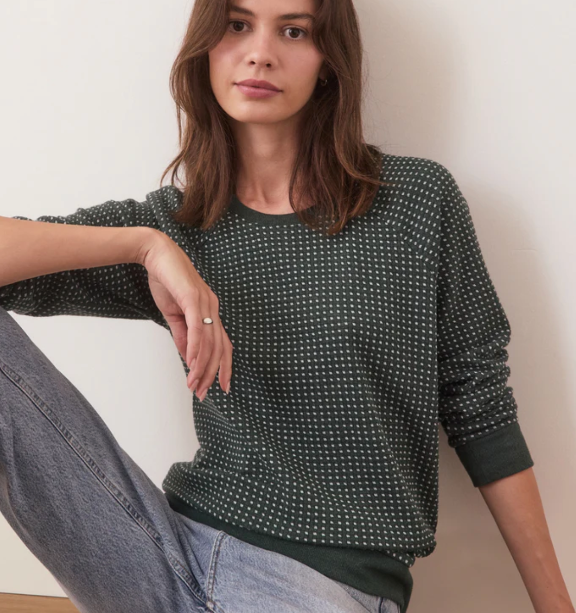 Daisy Textured Raglan Sweatshirt